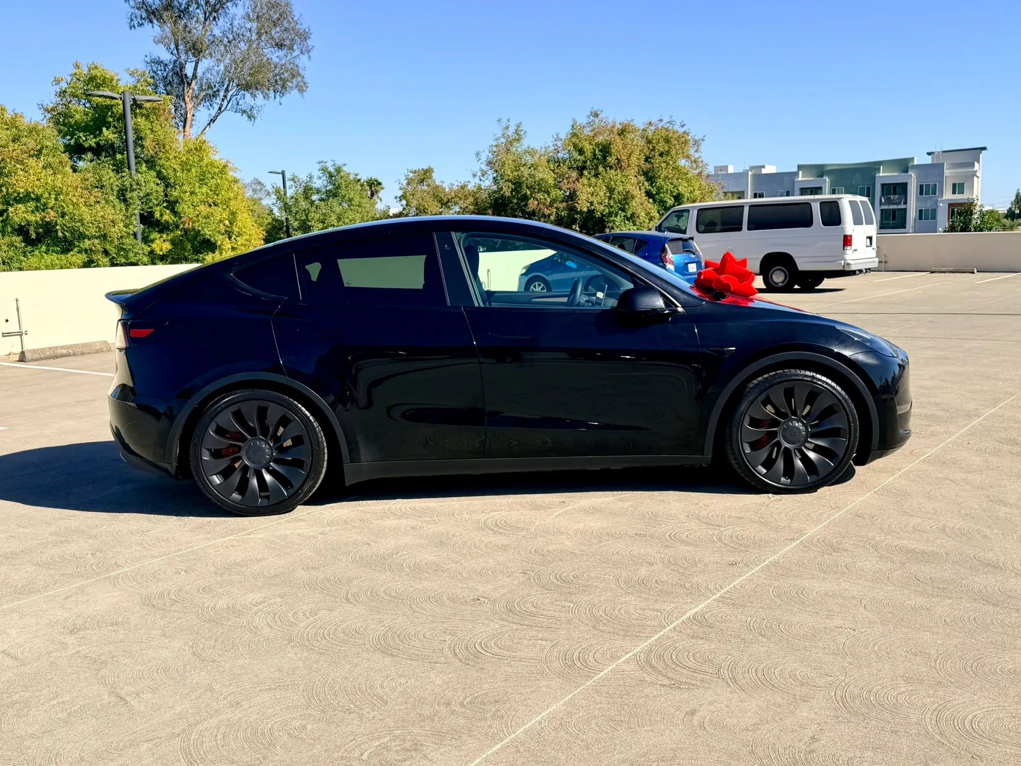 Used 2023 Tesla Model Y Long Range AWD/4WD image 5