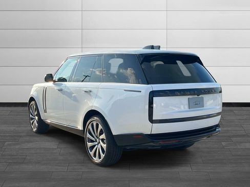 Certified 2025 Land Rover Range Rover SE AWD/4WD image 3