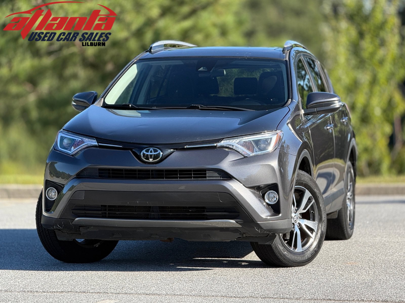 Used 2017 Toyota RAV4 XLE FWD image 1