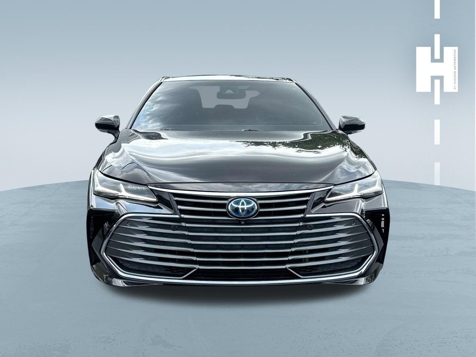 Used 2021 Toyota Avalon Limited w/ Advanced Safety Package FWD image 2