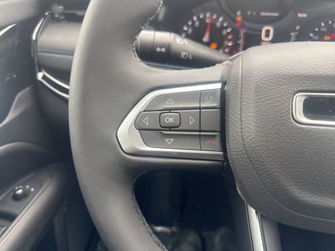 New 2026 Jeep Compass Latitude image 25