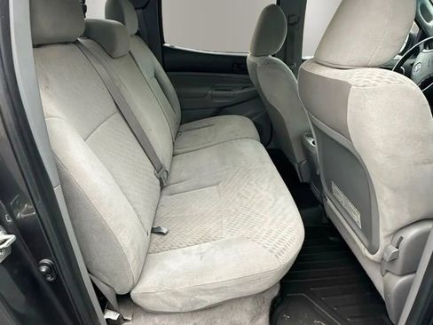 Used 2011 Toyota Tacoma 4x4 Double Cab w/ SR5 Pkg #2 image 7