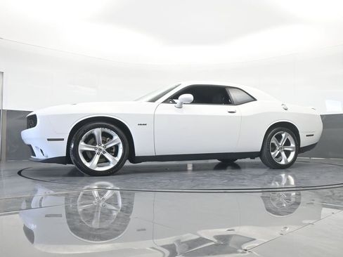 Used 2018 Dodge Challenger R/T image 51