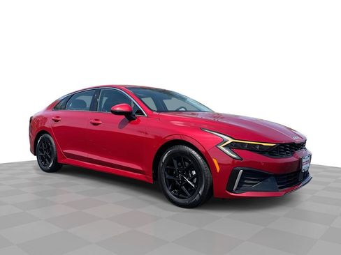 Used 2025 Kia K5 LXS FWD image 1