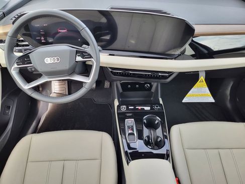 New 2025 Audi Q6 e-tron Premium image 9