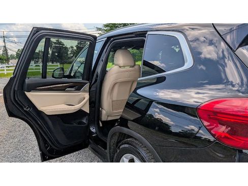 Used 2019 BMW X3 xDrive30i w/ Driving Assistance Package image 10