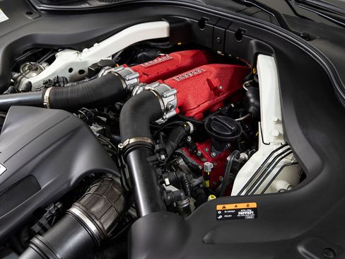 Certified 2022 Ferrari Portofino M RWD image 55