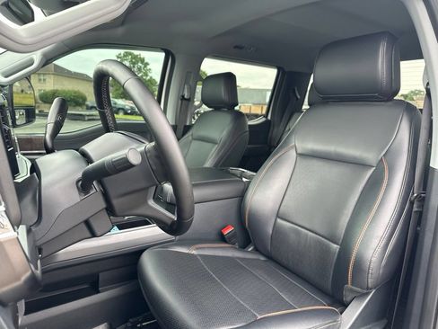 Used 2025 Ford F250 Lariat w/ Chrome Package AWD/4WD image 9