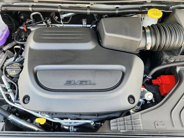 New 2026 Chrysler Pacifica Select FWD image 24