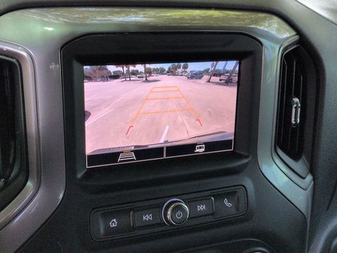 Used 2023 Chevrolet Silverado 1500 Custom AWD/4WD image 17