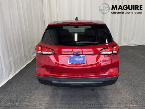 Used 2022 Chevrolet Equinox LT AWD/4WD image 27