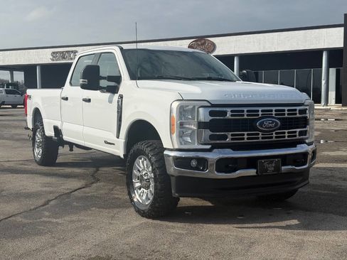 Used 2023 Ford F350 XL w/ FX4 Off-Road Package image 1