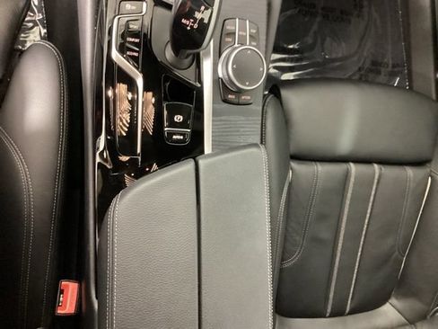 Used 2022 BMW 530i xDrive w/ Convenience Package AWD/4WD image 21