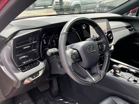 Used 2024 Lexus RX 350 Premium w/ Accessory Package AWD/4WD image 18