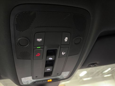 Used 2023 Audi Q3 2.0T Premium image 23