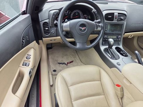 Used 2007 Chevrolet Corvette Coupe w/ Preferred Equipment Group RWD image 11
