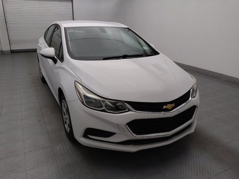 Used 2018 Chevrolet Cruze LS FWD image 14