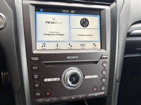 Used 2018 Ford Fusion Titanium AWD/4WD image 21