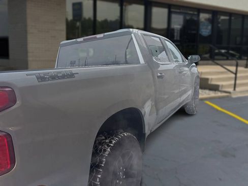 Used 2024 Chevrolet Silverado 1500 Custom Trail Boss w/ Dark Appearance Package image 27