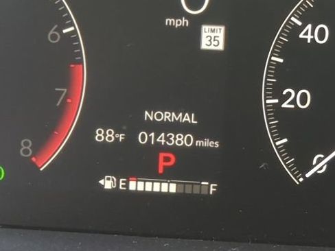 Used 2025 Honda Pilot EX-L image 48