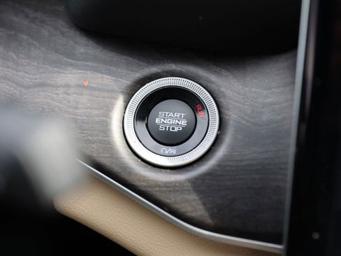 Used 2023 Jeep Grand Cherokee L Limited image 31