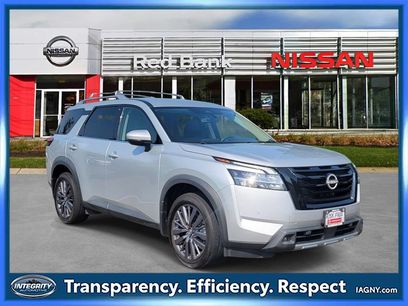 Used 2023 Nissan Pathfinder SL w/ Lighting Package (N92)