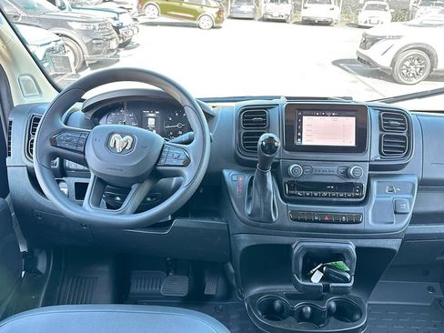 Used 2026 RAM ProMaster 2500 w/ Convenience Group FWD image 11