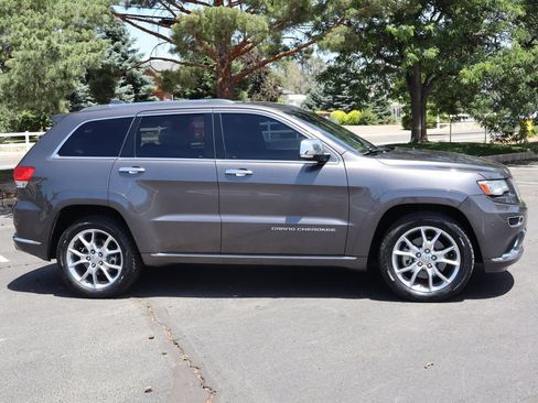 Used 2014 Jeep Grand Cherokee Summit AWD/4WD image 3