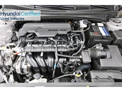 Certified 2024 Hyundai Elantra SEL FWD image 32