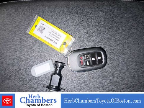 Used 2024 Honda CR-V EX image 9