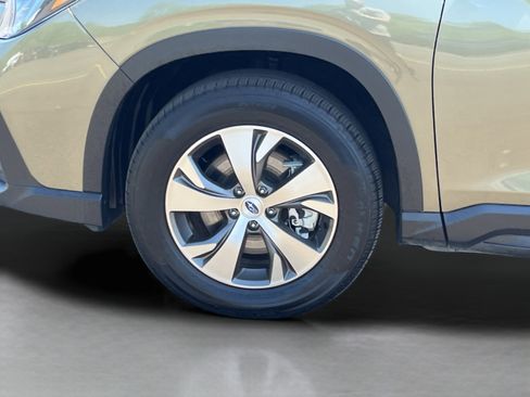 Used 2025 Subaru Ascent Premium AWD/4WD image 31