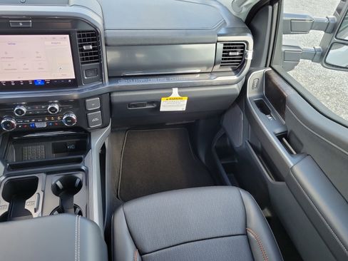 New 2026 Ford F250 Lariat AWD/4WD image 14
