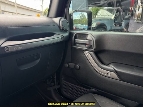 Used 2018 Jeep Wrangler Unlimited Sport AWD/4WD image 20