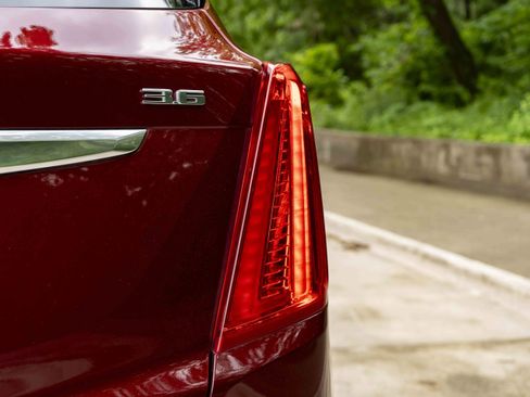 Used 2017 Cadillac XT5 Luxury image 13