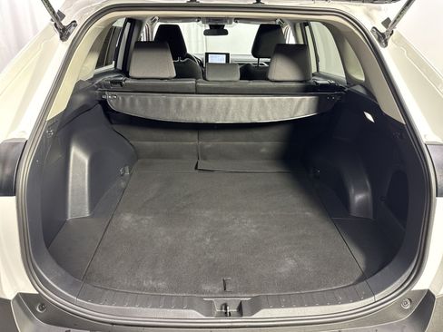 Used 2025 Toyota RAV4 XLE AWD/4WD image 37