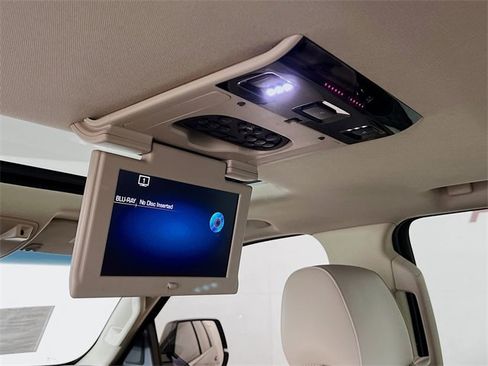 Used 2016 Cadillac Escalade Premium image 28