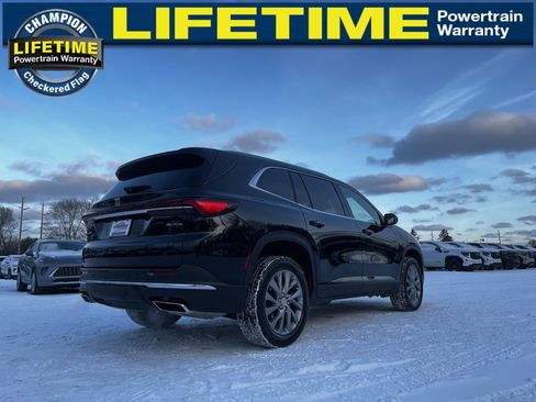 Used 2025 Buick Enclave Preferred image 5