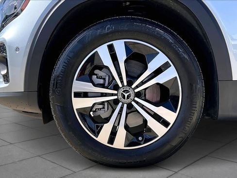 Used 2025 Mercedes-Benz GLB 250 image 10