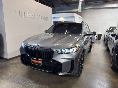 Used 2024 BMW X5 xDrive40i w/ M Sport Package image 1