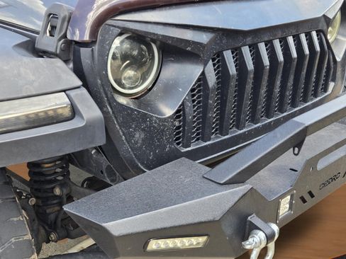 Used 2018 Jeep Wrangler Unlimited Sport S AWD/4WD image 29