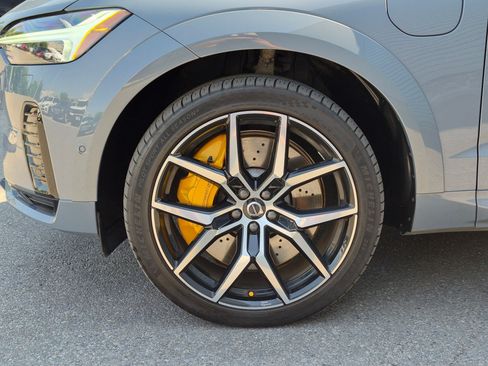 Used 2024 Volvo XC60 T8 Polestar w/ Protection Package Premier AWD/4WD image 11
