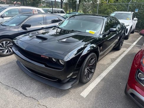 Used 2021 Dodge Challenger R/T Scat Pack RWD image 1