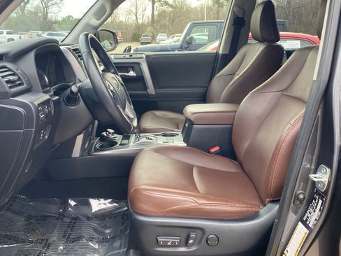 Used 2023 Toyota 4Runner Limited image 5