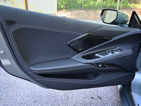 Used 2023 Chevrolet Corvette Stingray Preferred Cpe w/ Z51 Performance Package RWD image 14