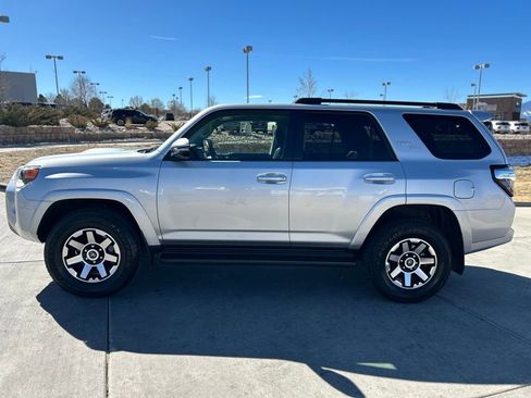 Used 2024 Toyota 4Runner TRD Off-Road Premium AWD/4WD image 5