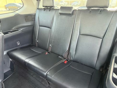 Used 2025 Toyota Grand Highlander FWD image 8