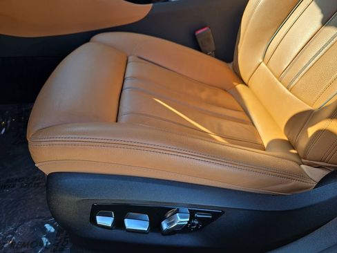 Used 2022 BMW M550i xDrive w/ Premium Package AWD/4WD image 33