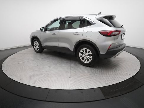 Used 2023 Ford Escape Active image 12