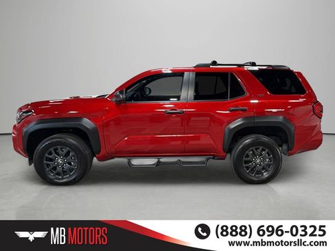 Used 2025 Toyota 4Runner SR5 AWD/4WD image 6