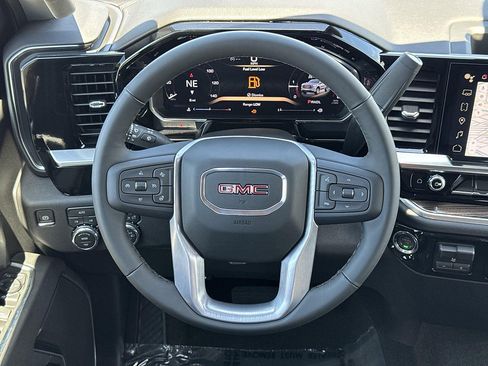 New 2026 GMC Sierra 1500 Elevation AWD/4WD image 8